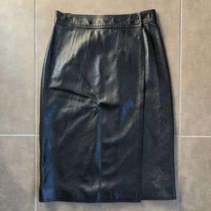 Vintage Gucci Black Leather Wrap Pencil Skirt (42)